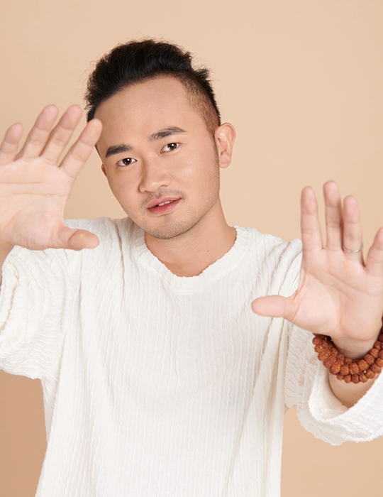 李龙