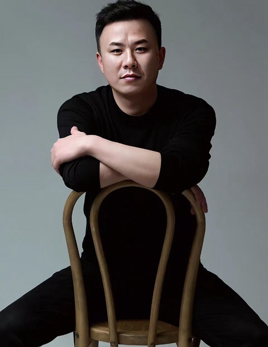 杨凡